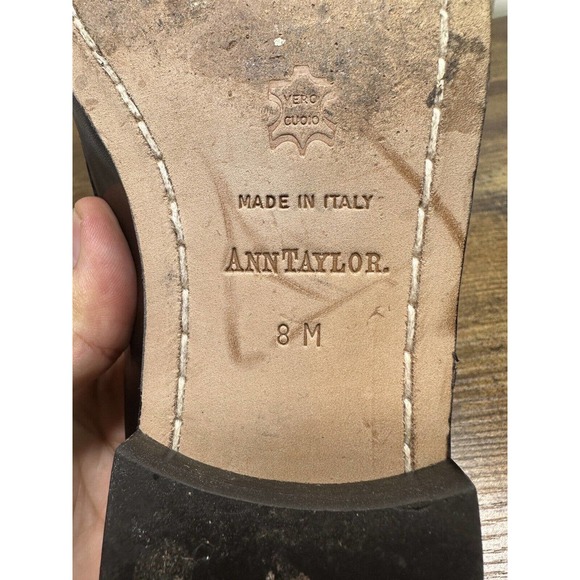 ANN TAYLOR BLACK LEATHER LOAFERS BLOCK HEELS SILVER EQUINE ACCENT 8M Italy - Picture 9 of 9